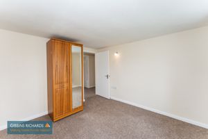 Bedroom- click for photo gallery